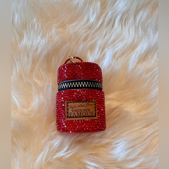NWOT Red crystal key/change holder - Picture 1 of 5